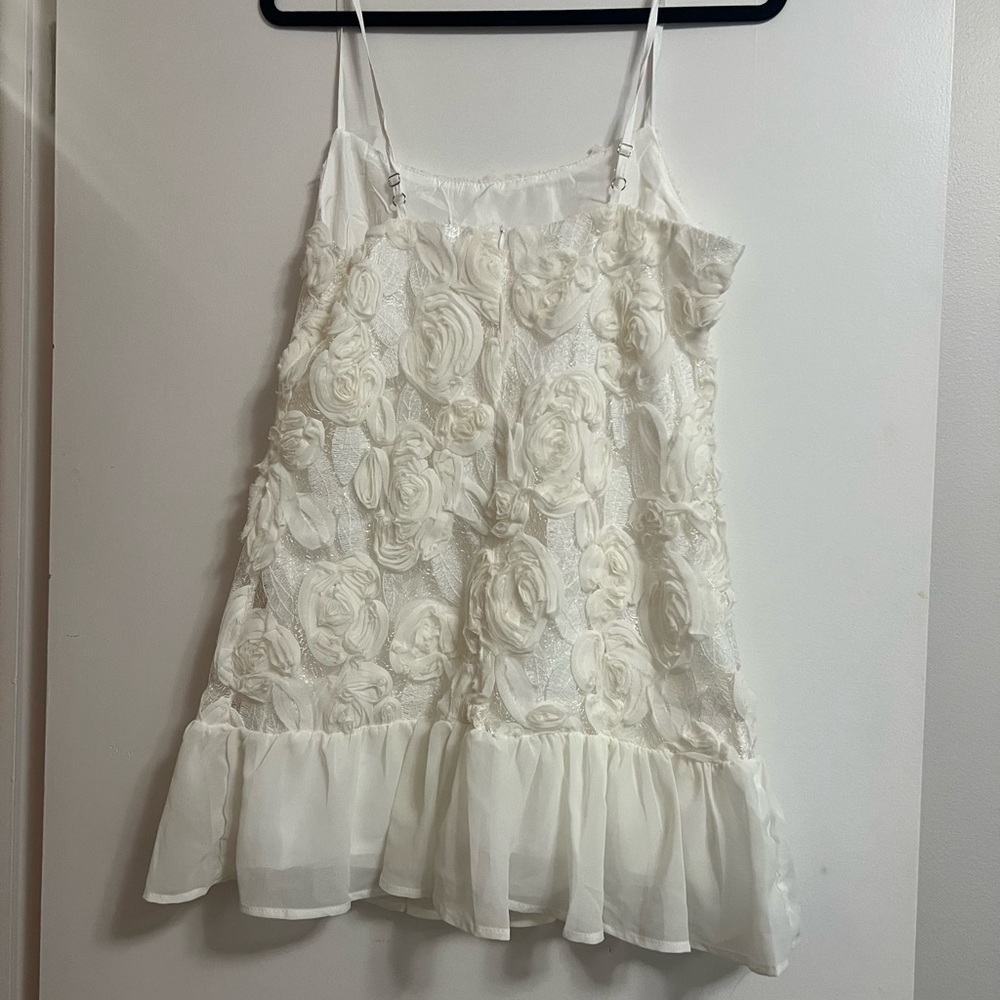 Elegant White Floral Dress